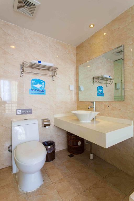 7Days Inn Chongqing Nanping Pedestrian Street Room photo