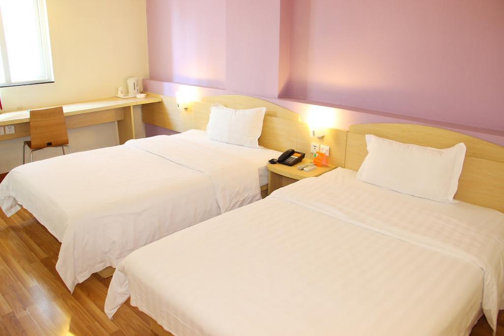 7Days Inn Chongqing Nanping Pedestrian Street Exterior photo